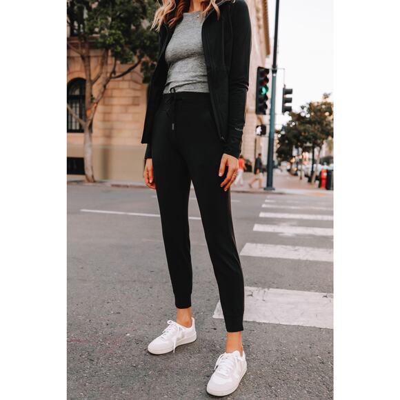 & Other Stories Black Knit Textured Button Jogger - Picture 1 of 7